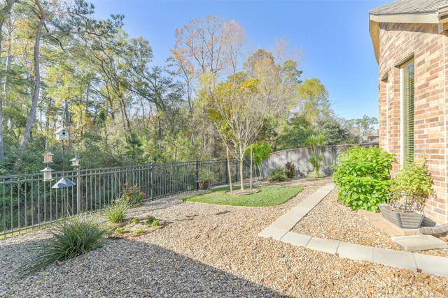 $585,000 | 210 Liatris Court, Conroe, TX 77304