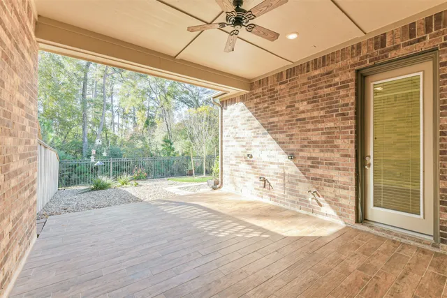 $585,000 | 210 Liatris Court, Conroe, TX 77304