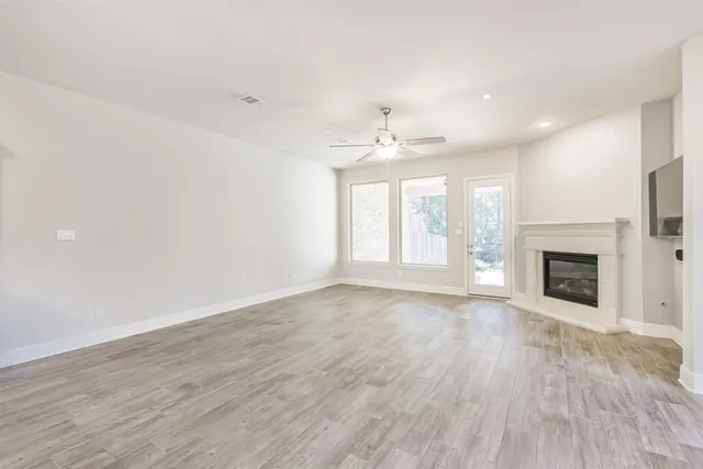 $585,000 | 210 Liatris Court, Conroe, TX 77304