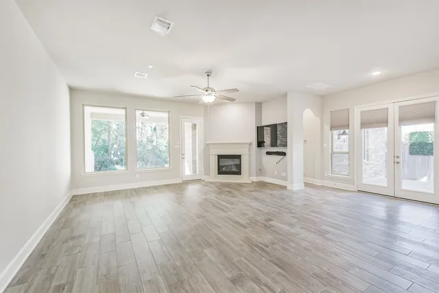 $585,000 | 210 Liatris Court, Conroe, TX 77304