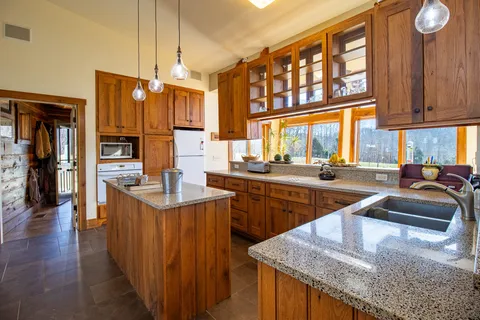 $897,000 | 2016 Valley View Road, Joelton, TN 37080