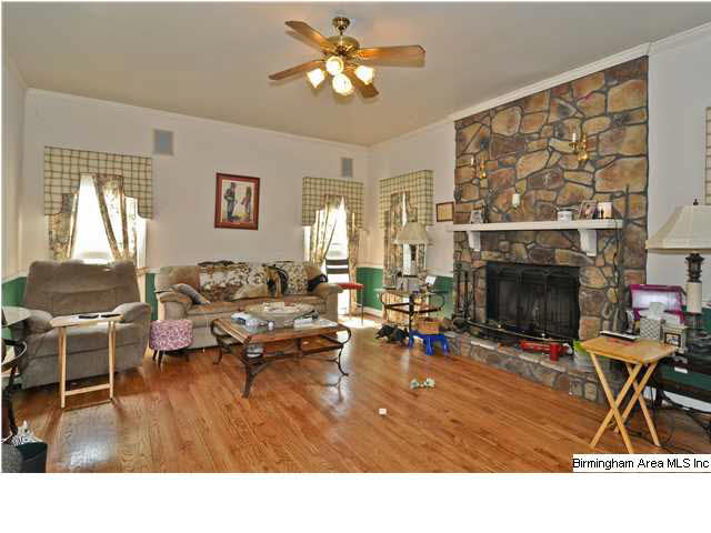 702 Forest Road Hueytown, AL 35127 - Photo 9 of 32