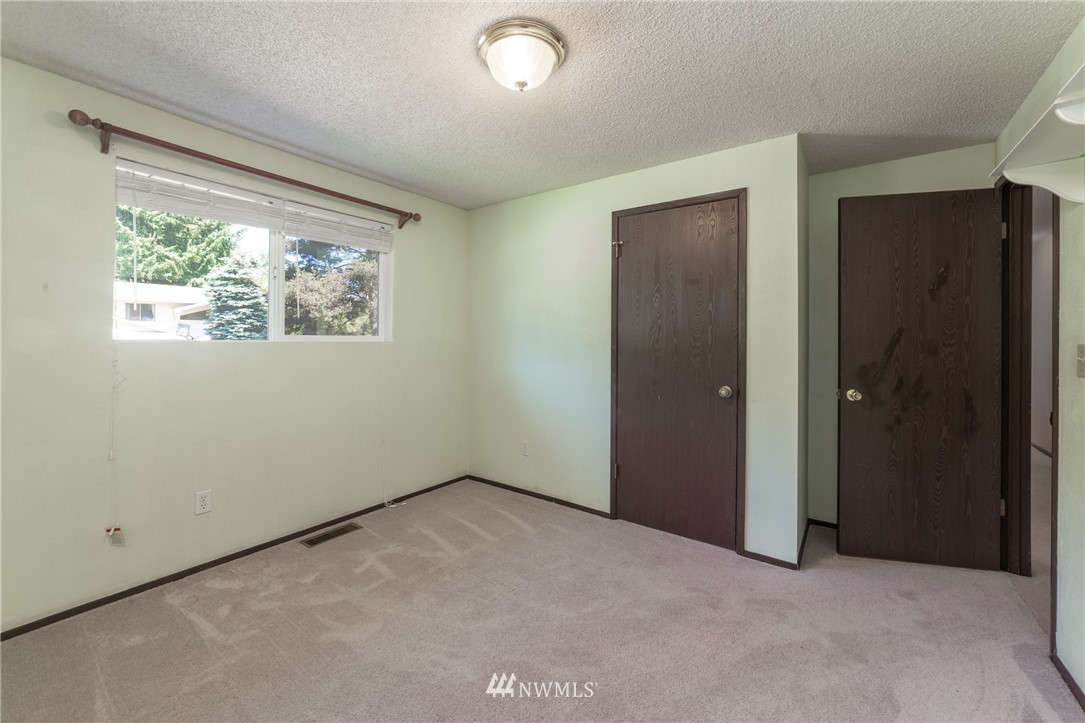 2220 172nd Place Southeast Bothell, WA 98012 - Photo 13 of 25 Gallery Image 13