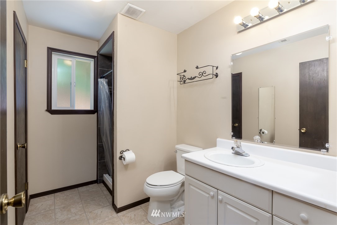 2220 172nd Place Southeast Bothell, WA 98012 - Photo 19 of 25 Gallery Image 19