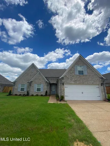 $2,400 | 3160 Magnolia Bloom Drive, Hernando, MS 38632