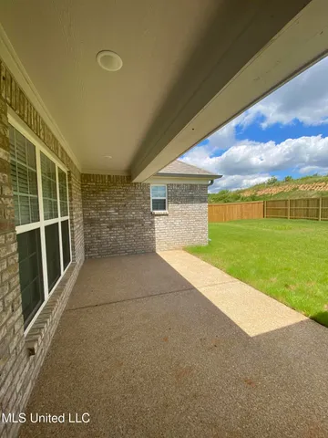 $2,400 | 3160 Magnolia Bloom Drive, Hernando, MS 38632