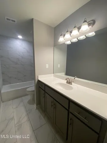 $2,400 | 3160 Magnolia Bloom Drive, Hernando, MS 38632