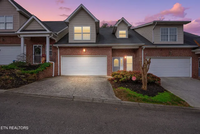 $375,000 | 625 Yorkland Way, Unit 4, Knoxville, TN 37923