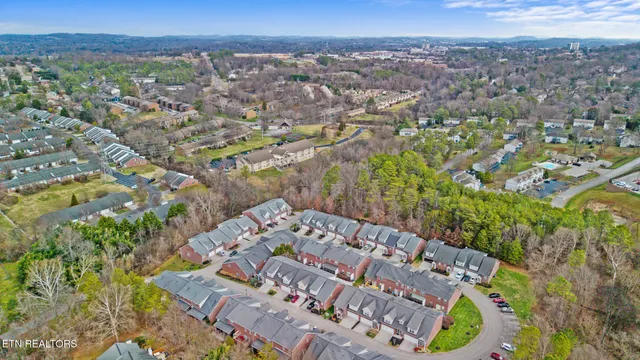 $375,000 | 625 Yorkland Way, Unit 4, Knoxville, TN 37923