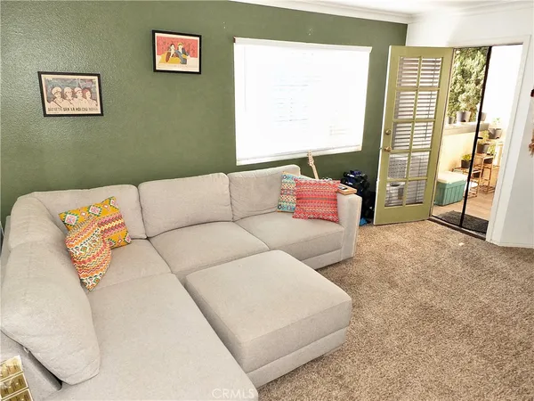 $2,695 | 1605 2nd Street, Unit 302, Long Beach, CA 90802