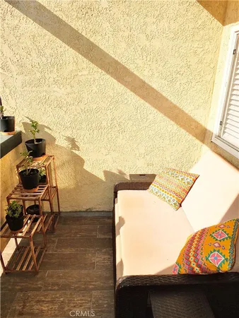 $2,695 | 1605 2nd Street, Unit 302, Long Beach, CA 90802