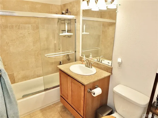 $2,695 | 1605 2nd Street, Unit 302, Long Beach, CA 90802