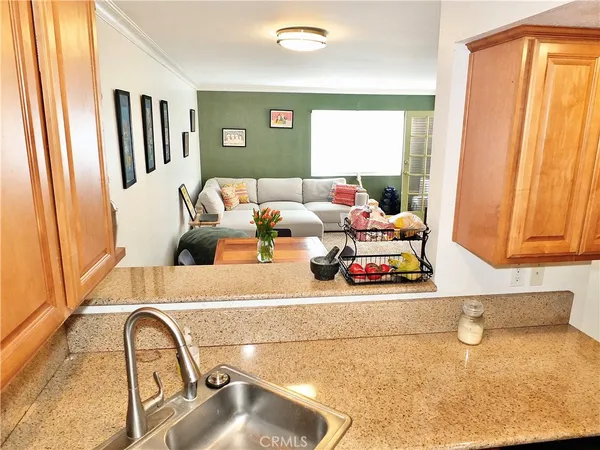 $2,695 | 1605 2nd Street, Unit 302, Long Beach, CA 90802