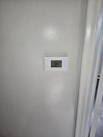 $1,900 | 27294 West Pleasant Ridge Drive, Dearborn Heights, MI 48127