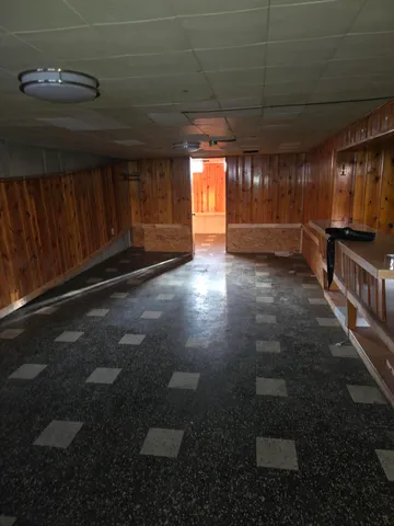 $1,900 | 27294 West Pleasant Ridge Drive, Dearborn Heights, MI 48127