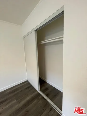 $1,695 | 829 East 108th Street, Unit 5, Los Angeles, CA 90059