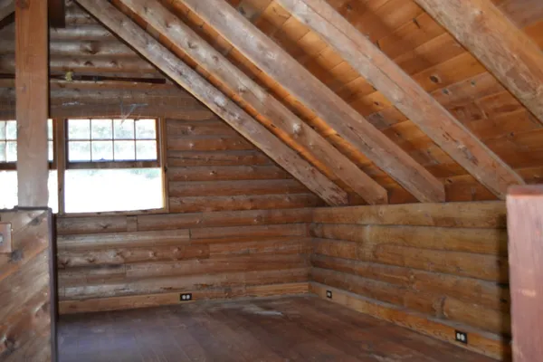 a view of a storage & utility room