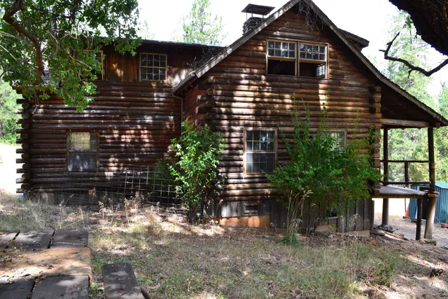 a view of outdoor space and trees