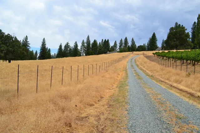 $429,000 | 8600 Lodestone Road, Somerset, CA 95684