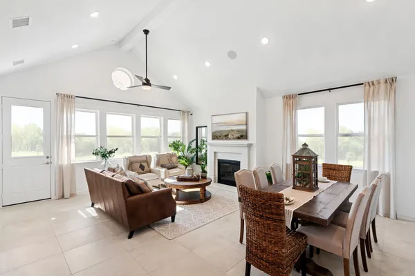 $399,999 | 220 Dunovant Drive, Sealy, TX 77474