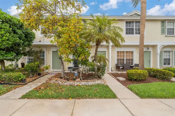 $415,000 | 9925 Northwest 57th Manor, Coral Springs, FL 33076