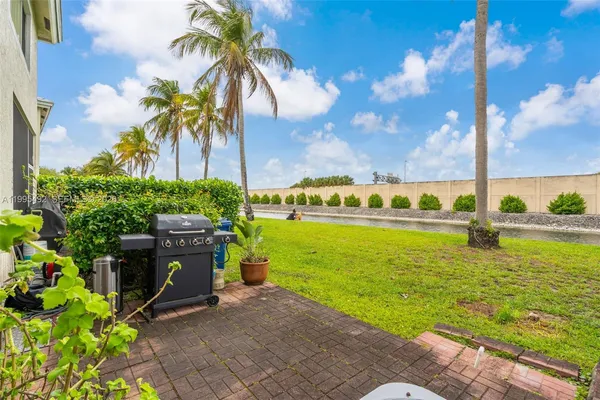 $415,000 | 9925 Northwest 57th Manor, Coral Springs, FL 33076