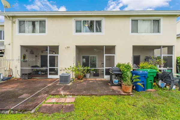 $415,000 | 9925 Northwest 57th Manor, Coral Springs, FL 33076