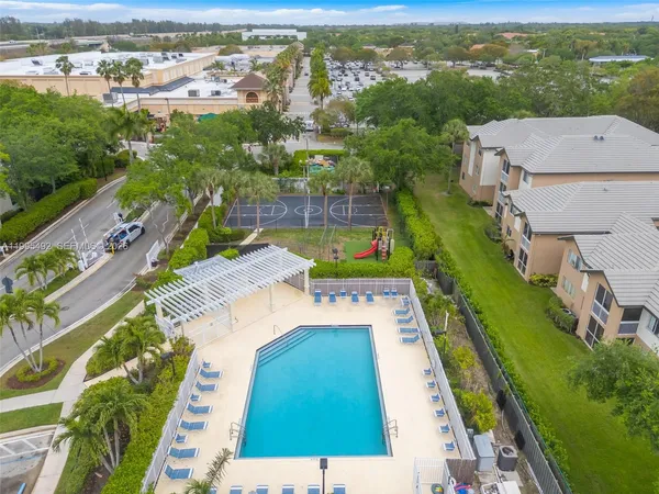 $415,000 | 9925 Northwest 57th Manor, Coral Springs, FL 33076