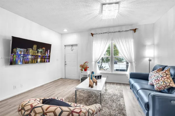 $415,000 | 9925 Northwest 57th Manor, Coral Springs, FL 33076