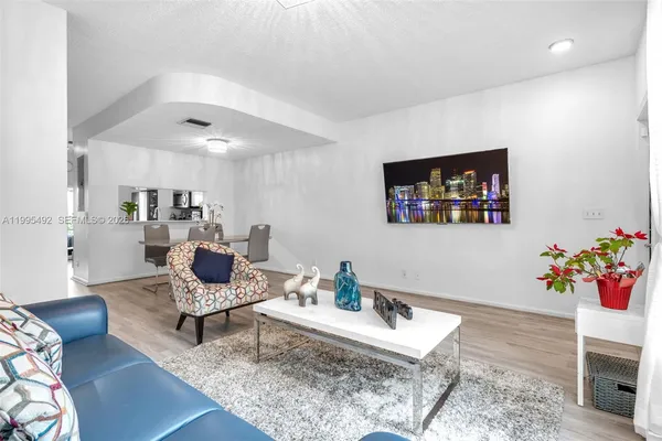 $415,000 | 9925 Northwest 57th Manor, Coral Springs, FL 33076