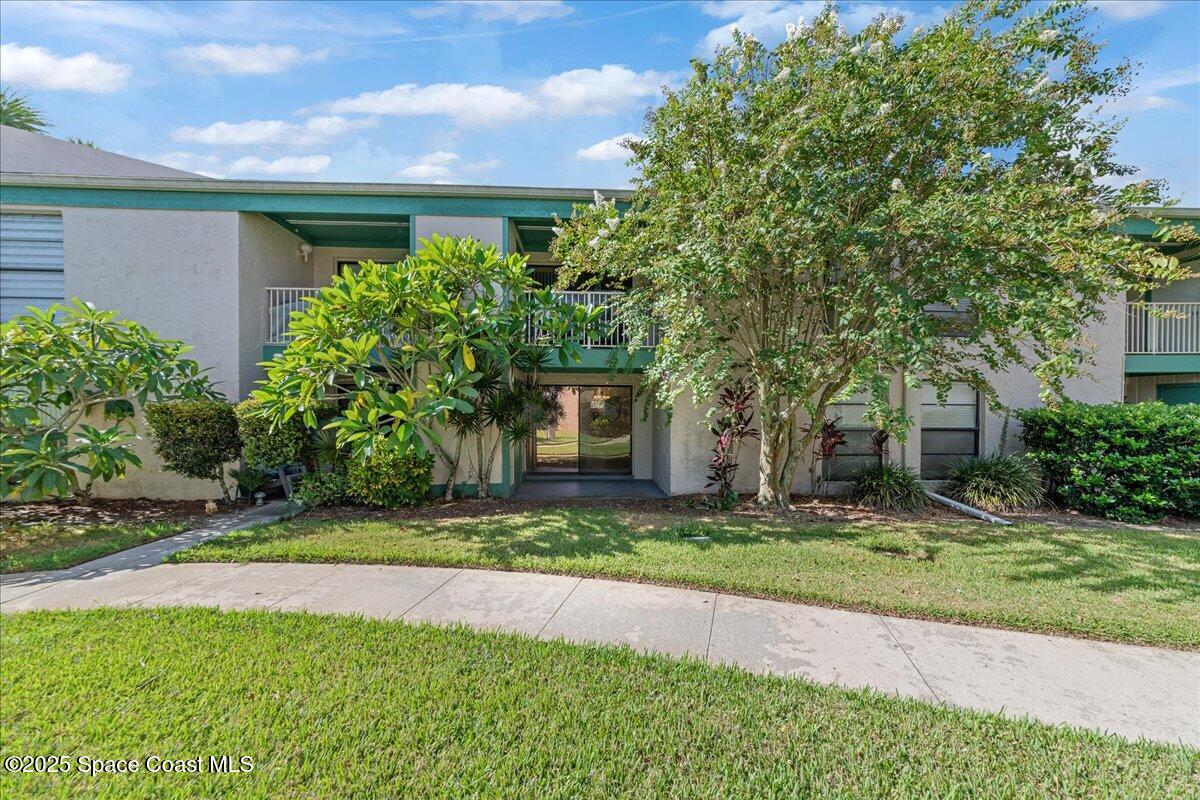 1225 North Wickham Road, Unit 814 Melbourne, FL 32935 - Photo 20 of 25 Landscape/Patio