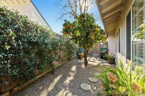 $2,495,000 | 3868 Avenida Feliz, Rancho Santa Fe, CA 92091