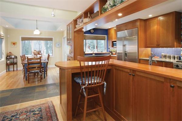54 Hilltop Road Brookline, MA 02467 - Photo 6 of 8