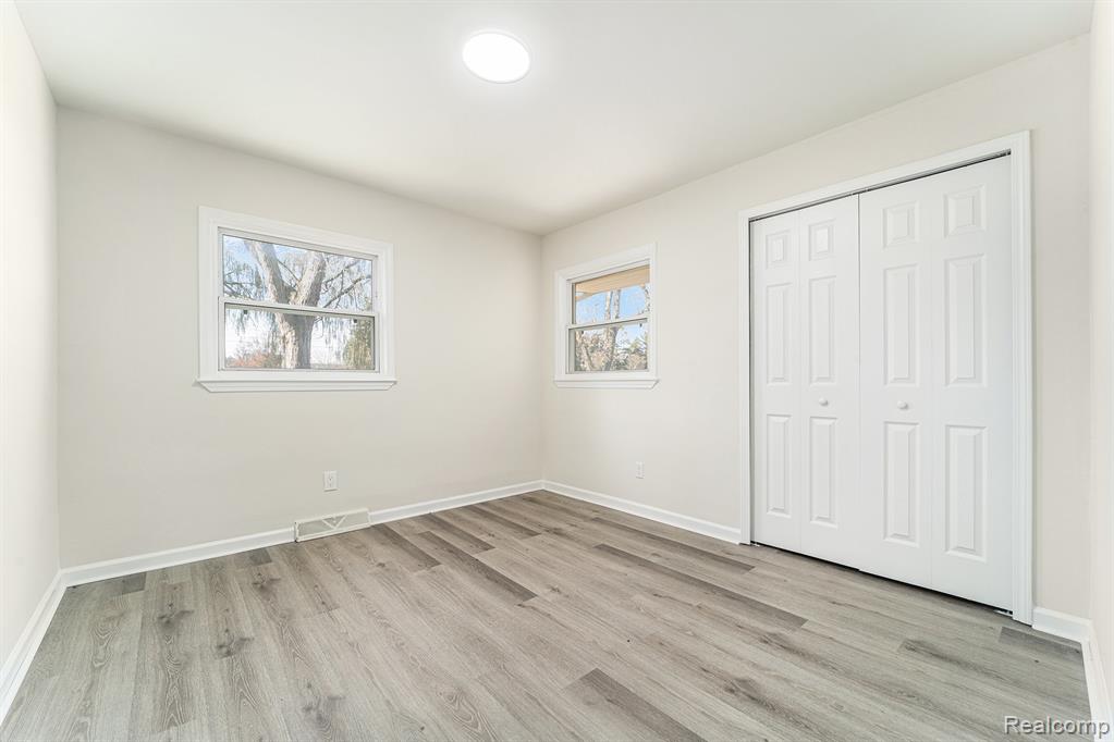 24614 Taft Road Novi, MI 48375 - Photo 16 of 28