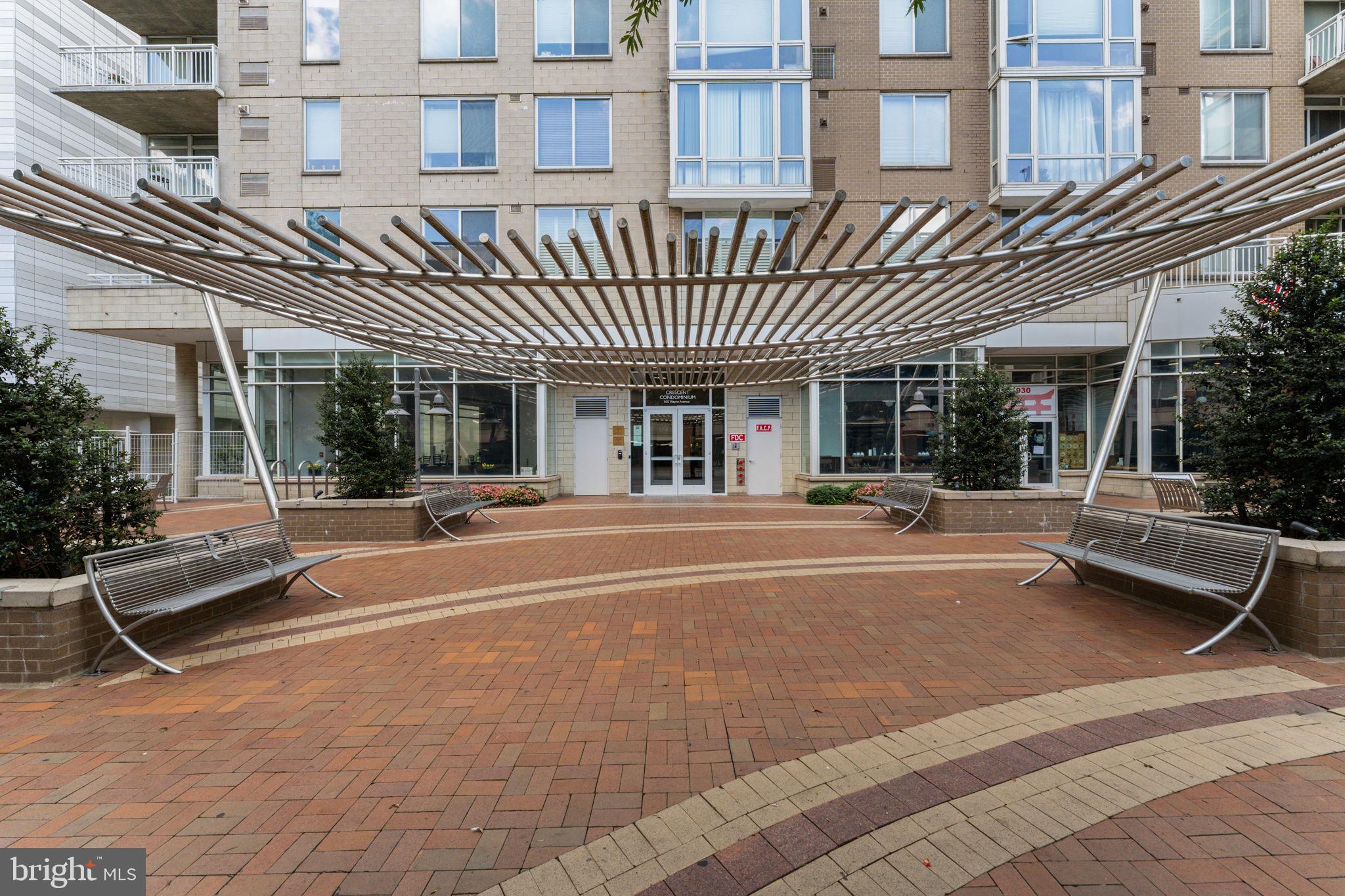 930 Wayne Avenue, Unit 610 Silver Spring, MD 20910 - Photo 2 of 49 The Crescent Condominium