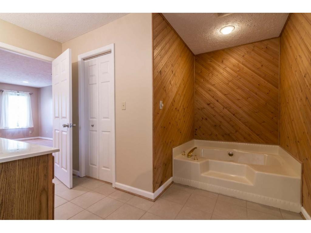 115 Millwood Road Bristol, TN 37620 - Photo 27 of 35 Photo 28