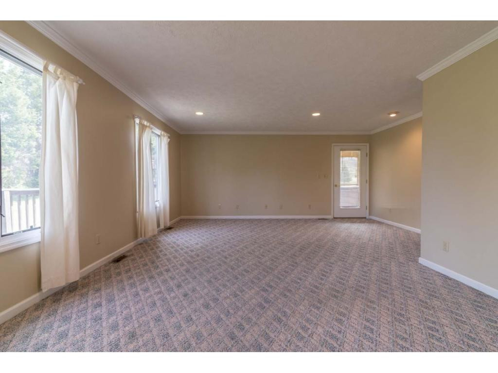 115 Millwood Road Bristol, TN 37620 - Photo 10 of 35 Photo 10
