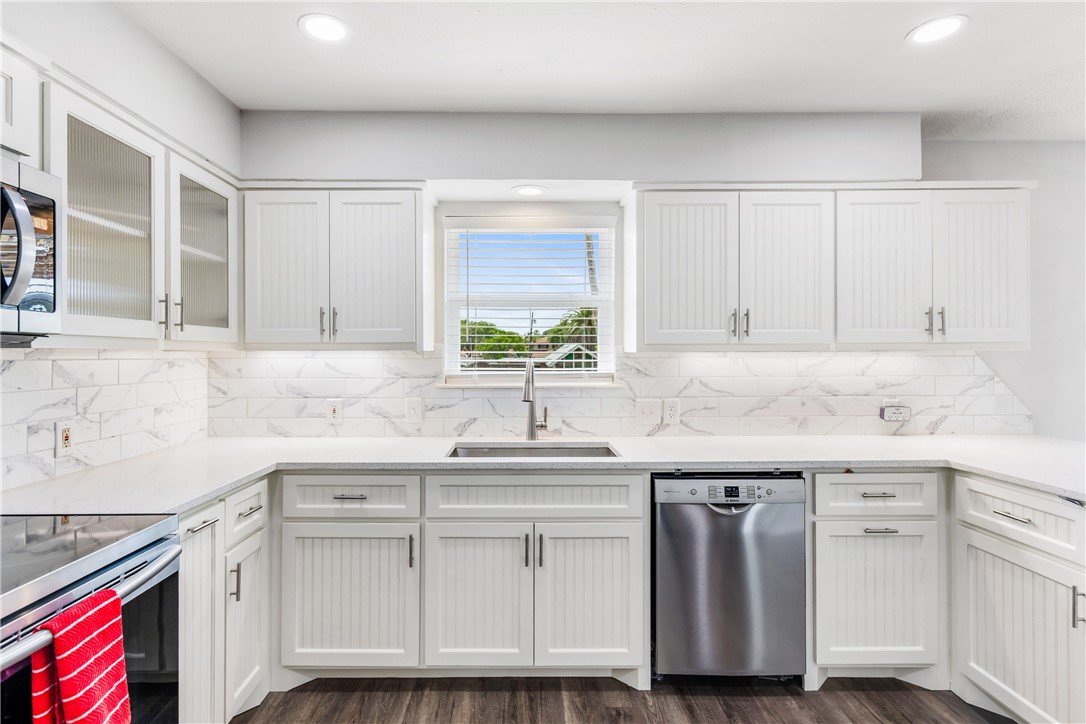 3222 Laguna Shores Road Corpus Christi, TX 78418 - Photo 11 of 40