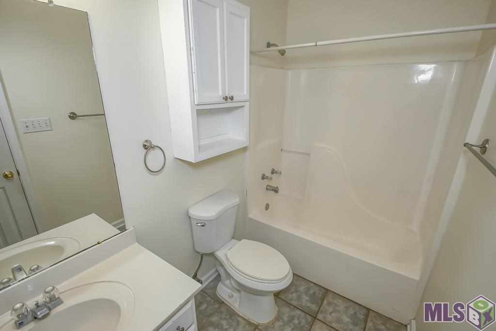 1352 Harwich Drive Baton Rouge, LA 70820 - Photo 20 of 34
