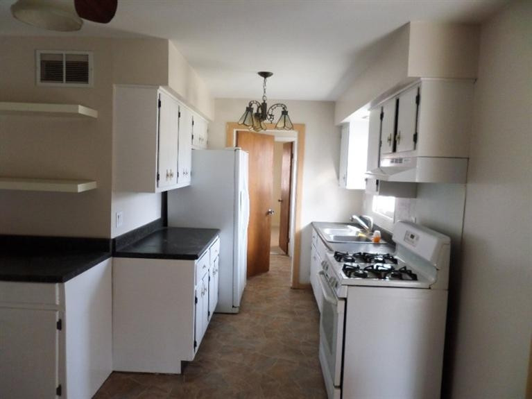 761-1 Fremont Road Valparaiso, IN 46385 - Photo 3 of 10 767x575