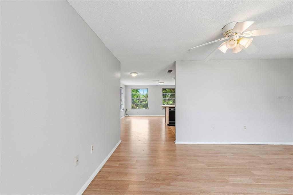 875 Ponderosa Road Venice, FL 34293 - Photo 11 of 51