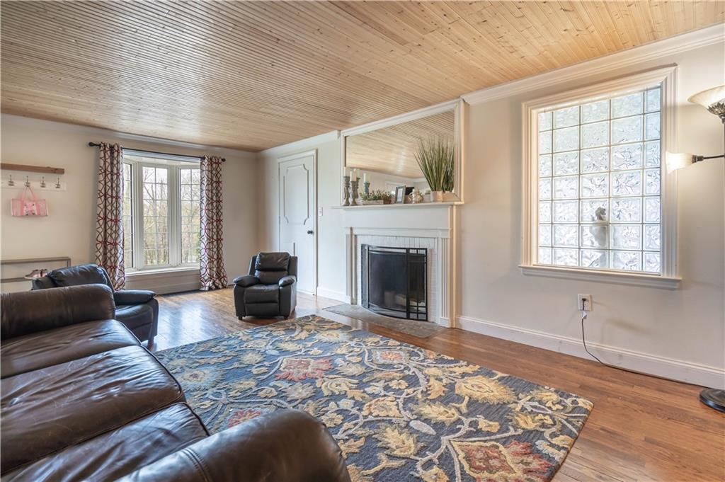 255 McMurray Road Pittsburgh, PA 15241 - Photo 7 of 25 Gallery Image 7