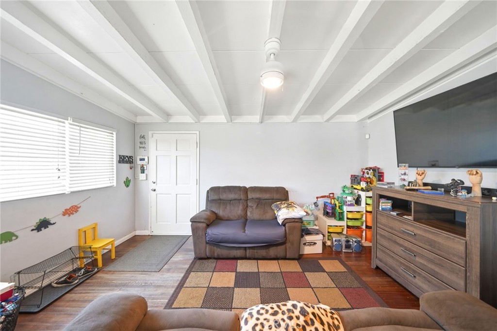 3510 McKenzie Street Riverside, CA 92503 - Photo 6 of 43