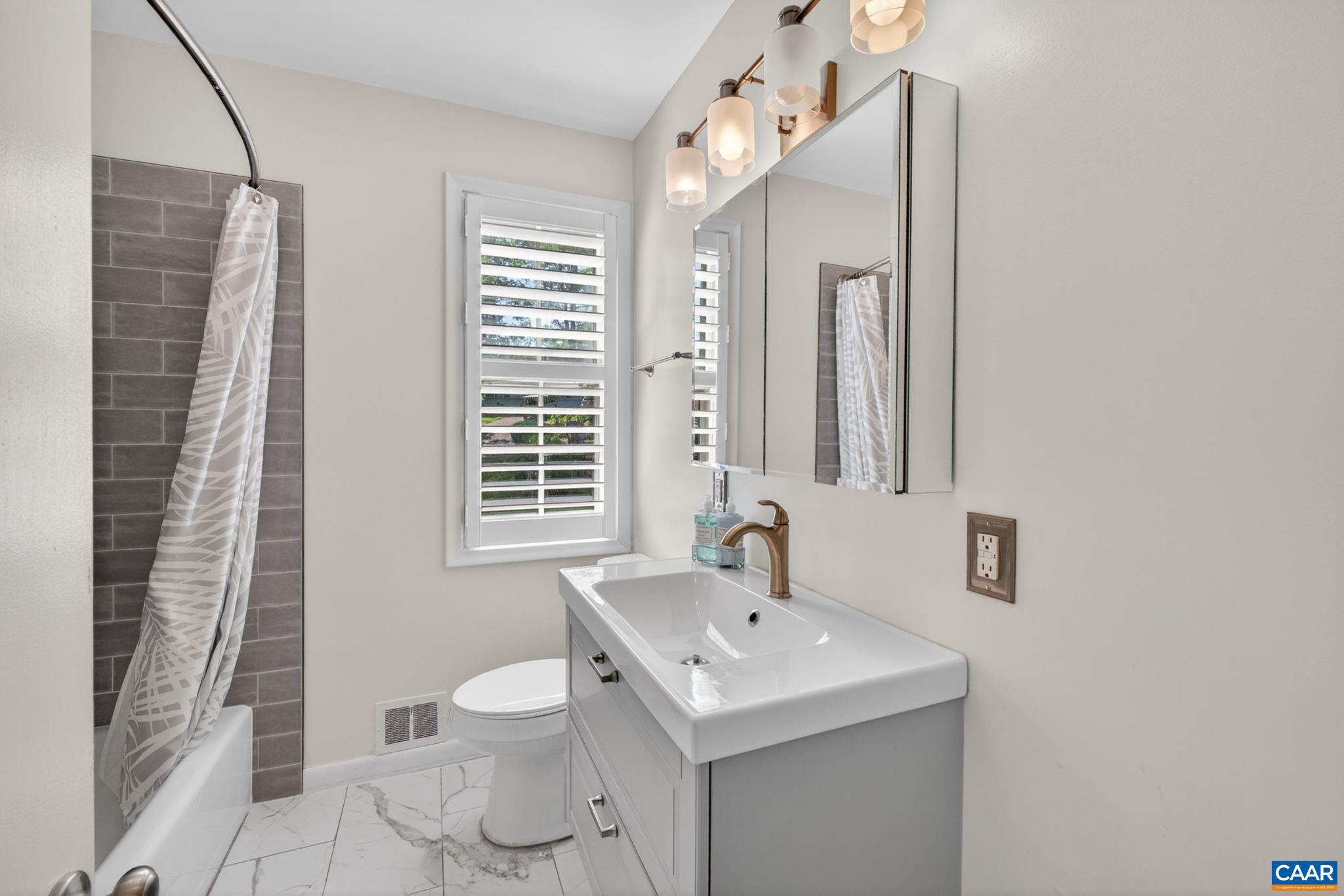 128 North Bennington Road Charlottesville, VA 22901 - Photo 18 of 47