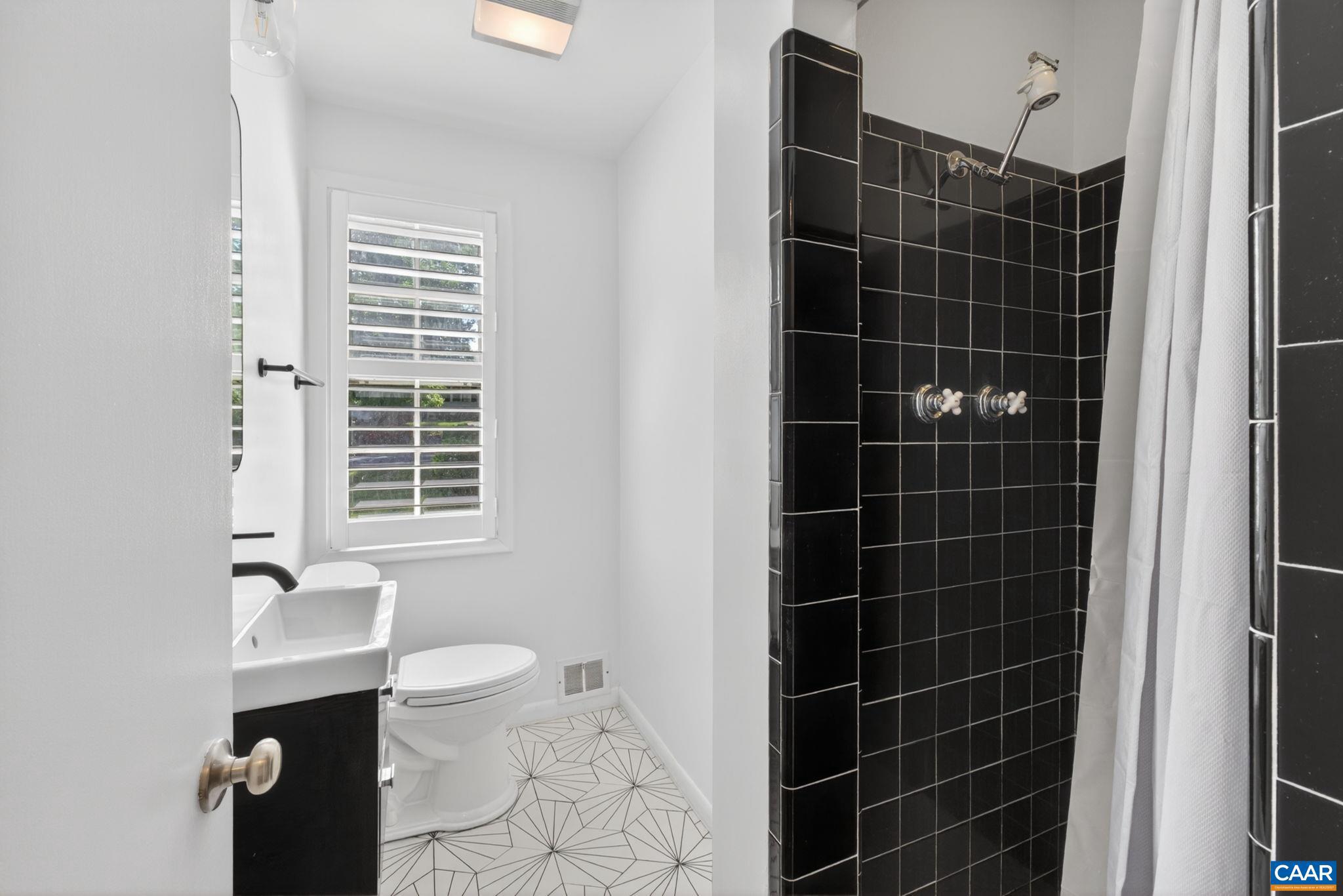 128 North Bennington Road Charlottesville, VA 22901 - Photo 20 of 47