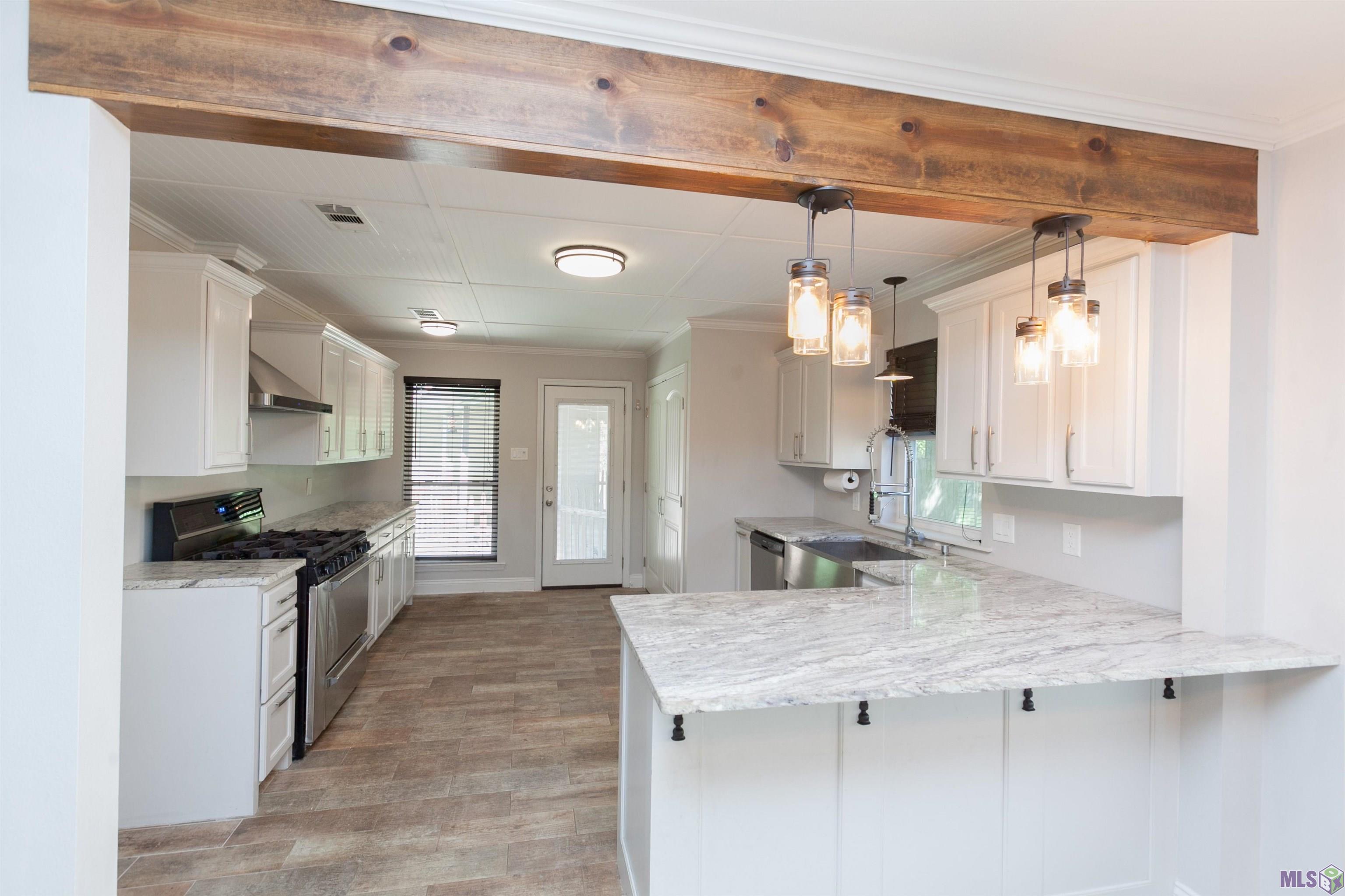 3822 Country View Drive Baton Rouge, LA 70817 - Photo 5 of 19 Kitchen