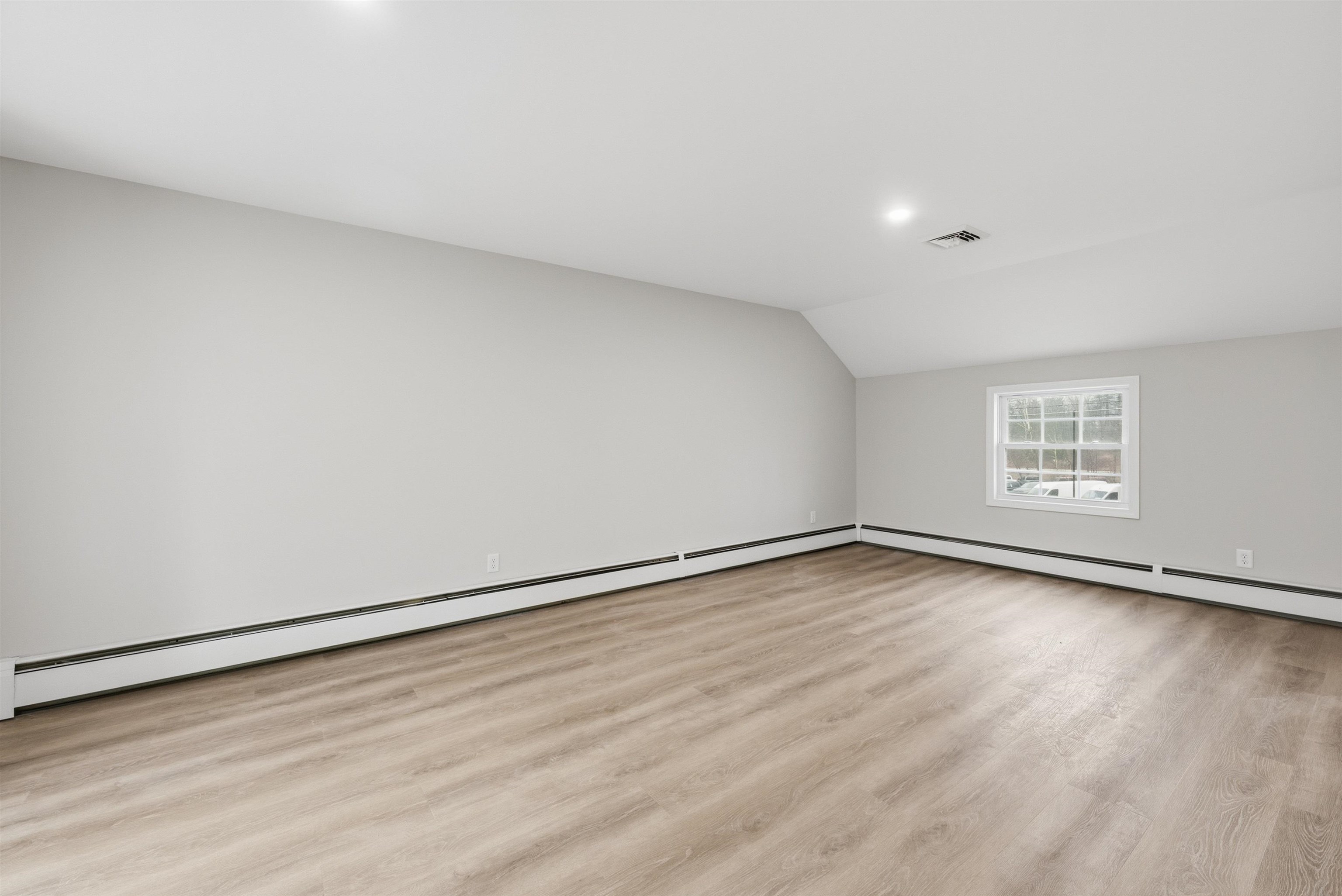 18 Hammond Road, Unit 3 Milford, NH 03055 - Photo 23 of 38