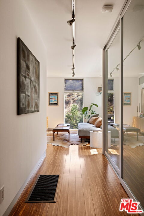 1290 Rancheros Road Pasadena, CA 91103 - Photo 17 of 72