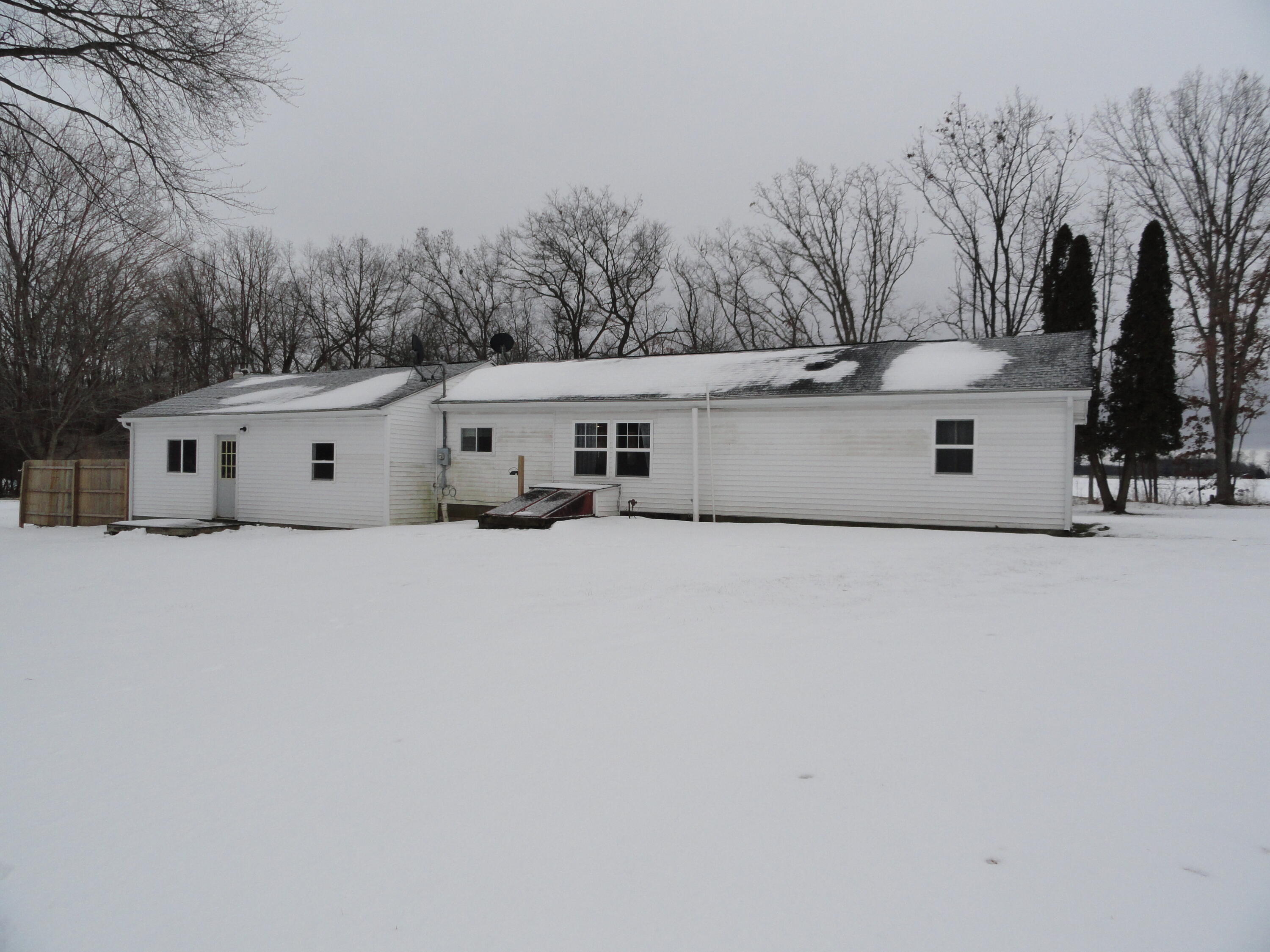3100 Station Road Sheridan, MI 48884 - Photo 2 of 26 Back
