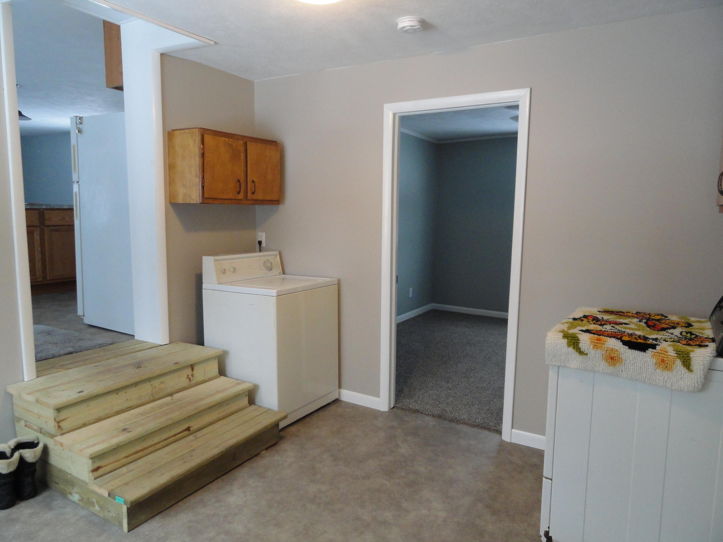 3100 Station Road Sheridan, MI 48884 - Photo 3 of 26 Mudroom3